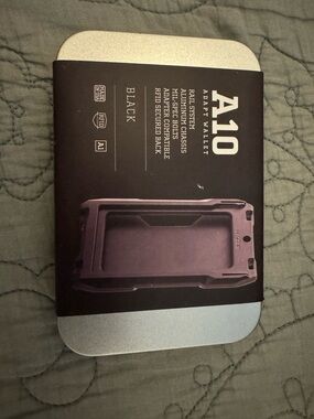 Dango A10 Adapt Wallet - Black + Bifold wallet